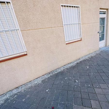 Hospedaje Cuatro Vientos Madrid Dış mekan fotoğraf