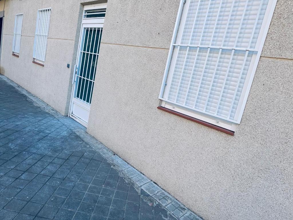 Hospedaje Cuatro Vientos Madrid Dış mekan fotoğraf